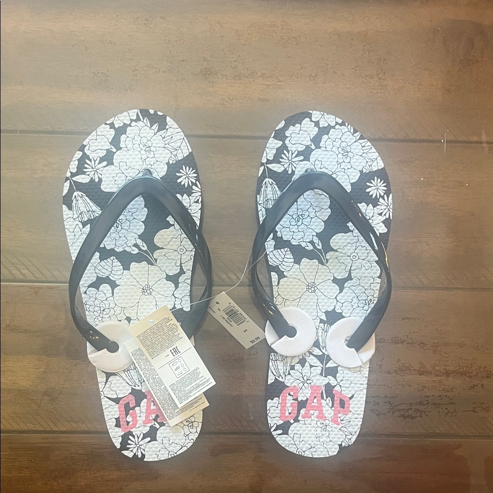 Kids GAP Black and White Floral Flip Flops